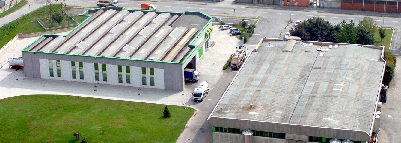 Retro azienda Gioma Varo Azienda Gioma Varo da dietro